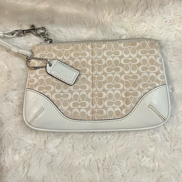 Coach Soho wristlet - Picture 5 of 7